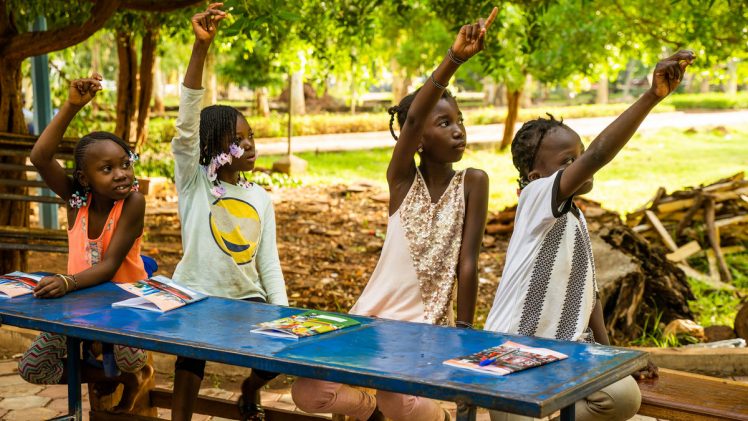 Mali children being tutored